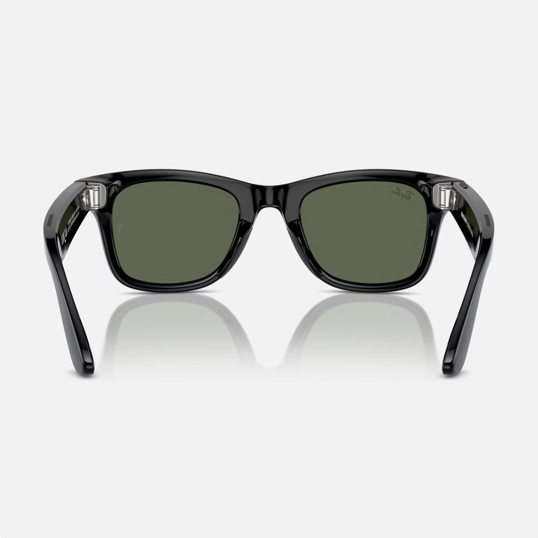 Ray-Ban Meta Wayfarer (Gen 1) - view 3